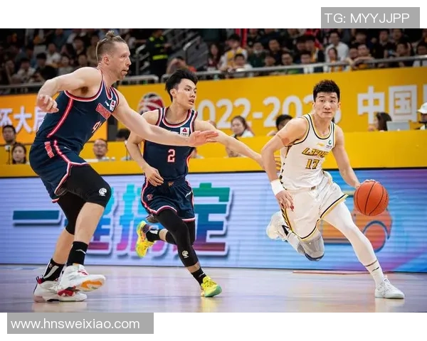 广厦与广东激战常规赛谁能在这场巅峰对决中笑到最后