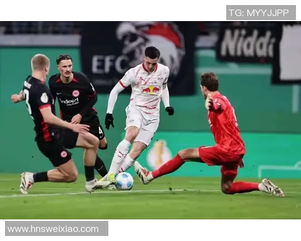 德国杯精彩对决拜仁战药厂全场录像回放与精彩瞬间解析 德国杯精彩对决拜仁战药厂全场录像回放与精彩瞬间解析