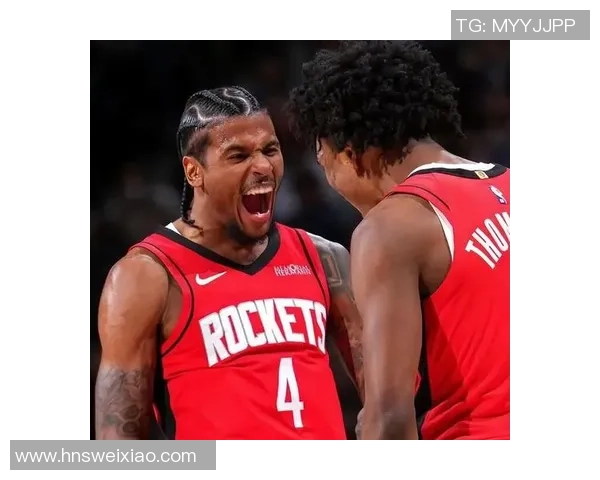 火箭与爵士激战正酣文字直播全程回顾与精彩瞬间分析